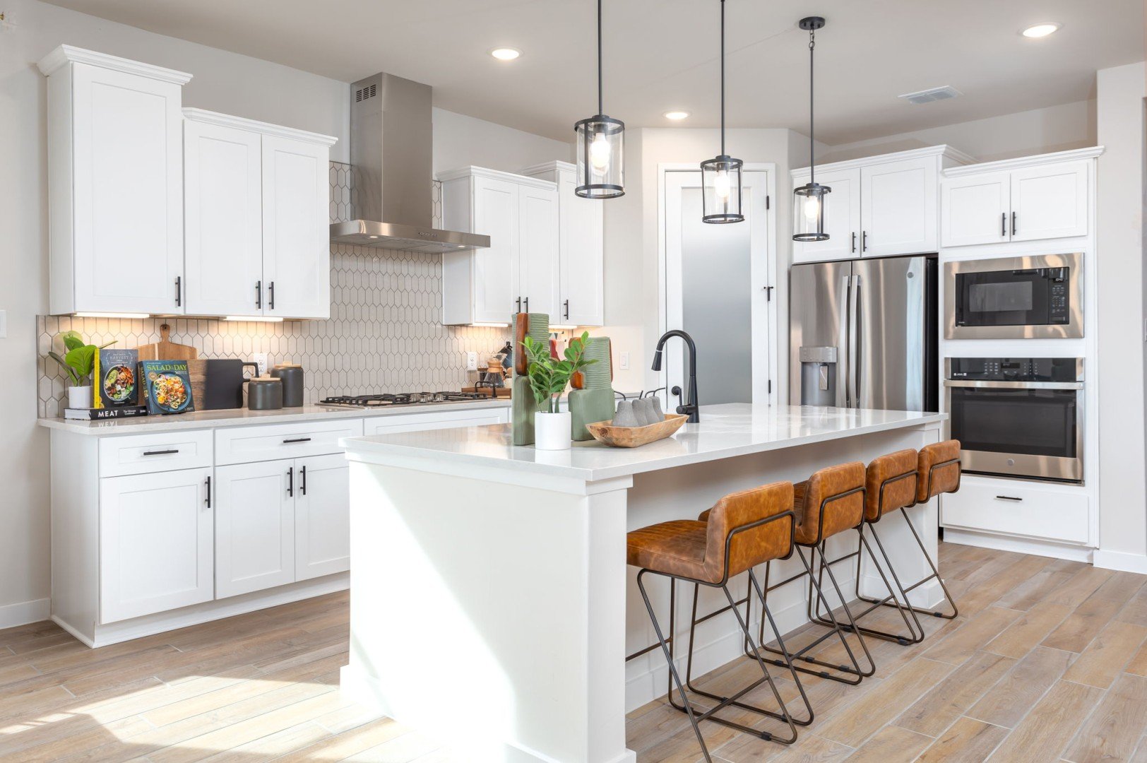 SA-Hunters-Ranch-Model-13-web-or-mls-163-13-preview